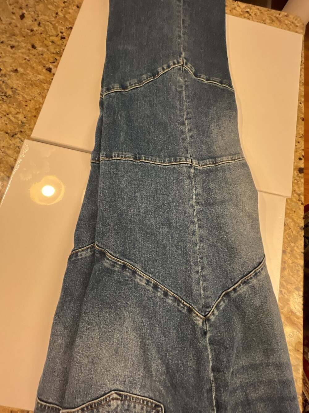 KUT from the Kloth Sienna Wide Leg Jeans - Picture 5 of 7